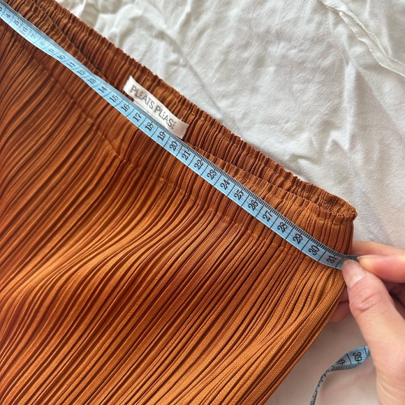 PLEATS PLEASE Issey Miyake cropped pants - Picture 3 of 7